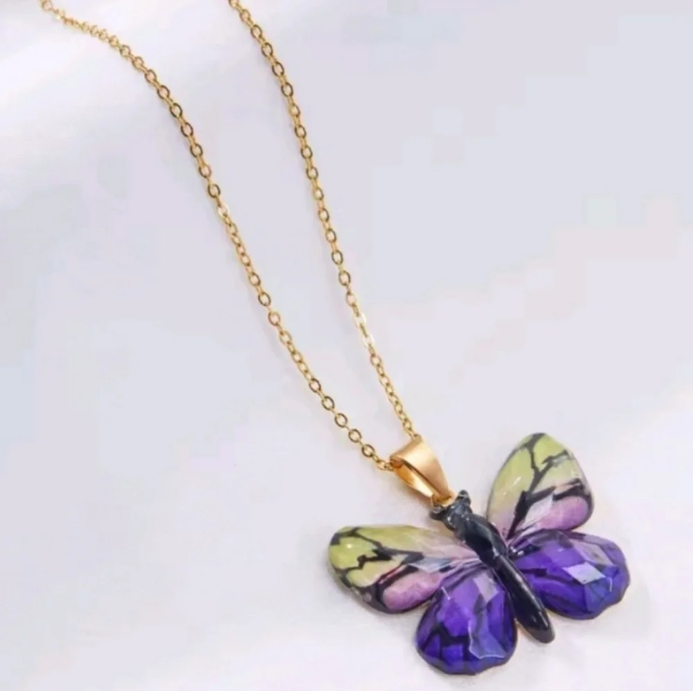 Elegant Butterfly Pendant Necklace
